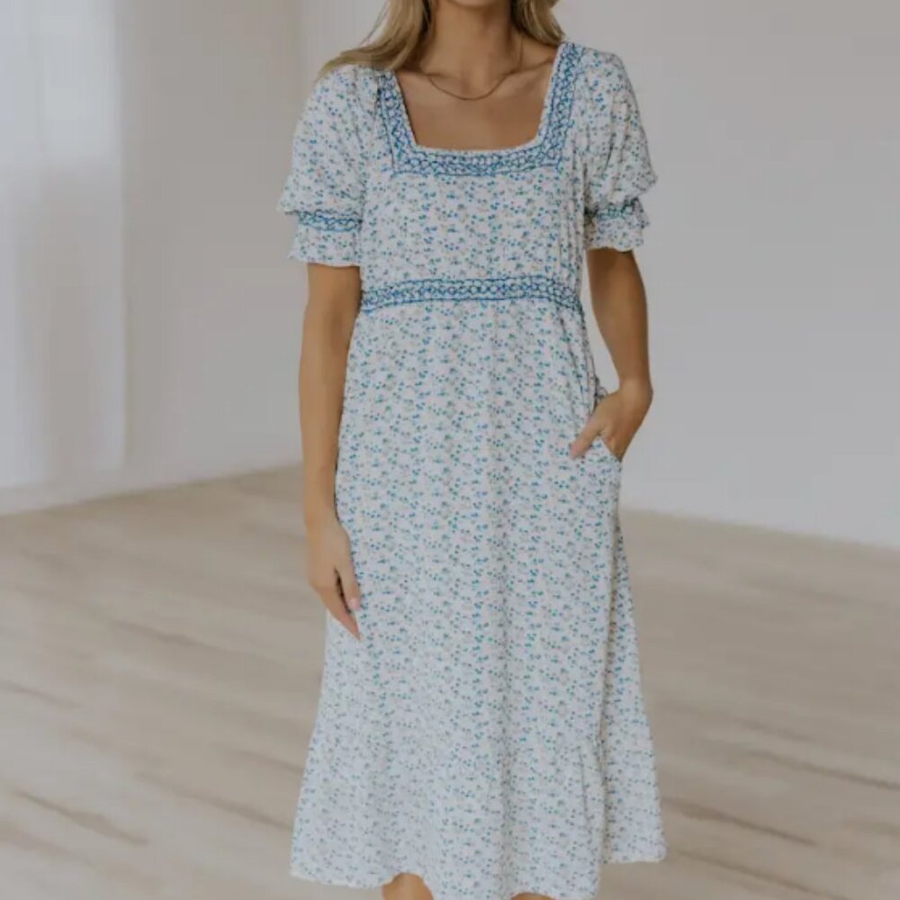 COPY - NWT 6/12 Smocked Puff Sleeve Midi Summer Dress